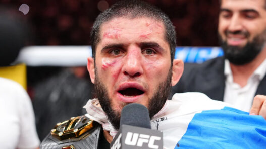 Islam Makhachev annonce d&eacute;j&agrave; la date de son retour apr&egrave;s sa guerre contre Ian Machado Garry