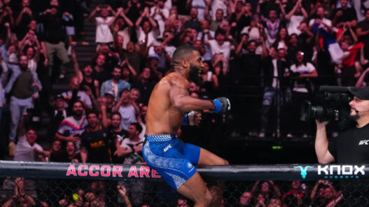 UFC Paris - Salahdine Parnasse se confie apr&egrave;s sa masterclass : &laquo; c'est un r&ecirc;ve depuis longtemps &raquo;