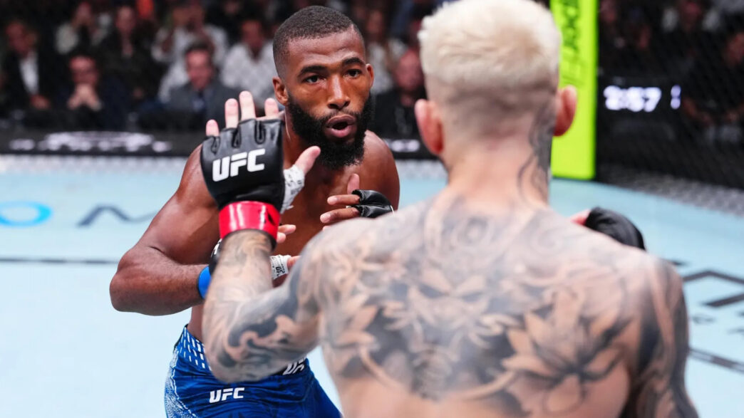 UFC Paris : Salahdine Parnasse pulv&eacute;rise Dan Hooker et d&eacute;croche un &eacute;norme bonus