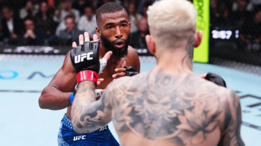 UFC Paris : Salahdine Parnasse pulv&eacute;rise Dan Hooker et d&eacute;croche un &eacute;norme bonus