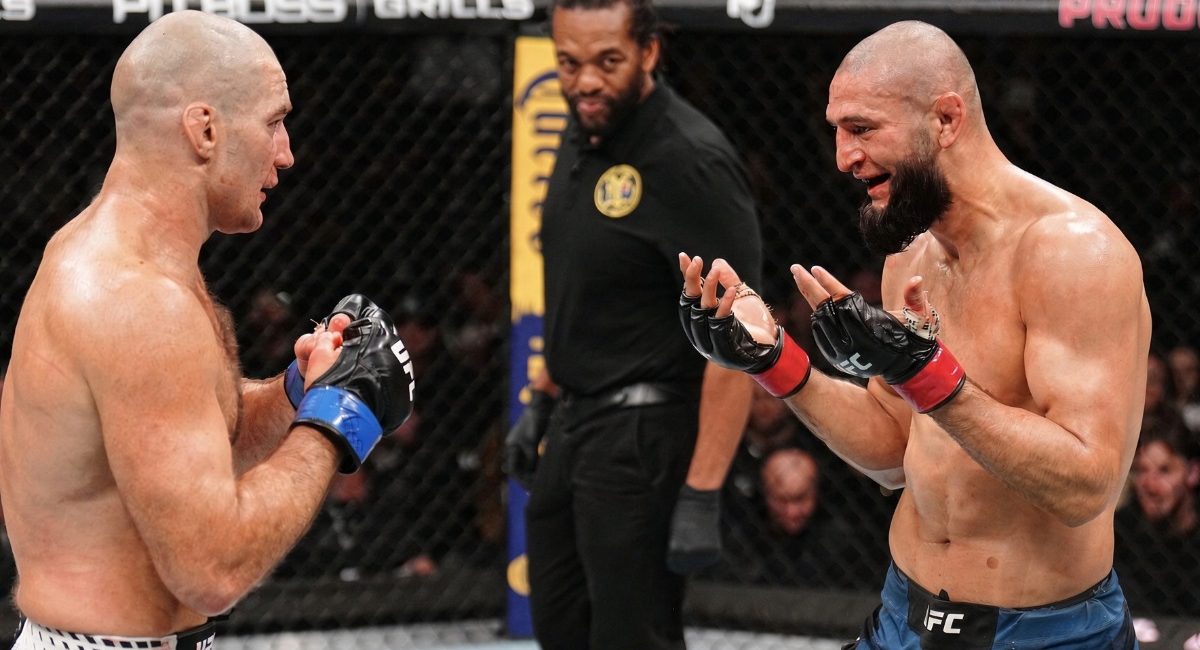 Khamzat Chimaev promet traquer Sean Strickland