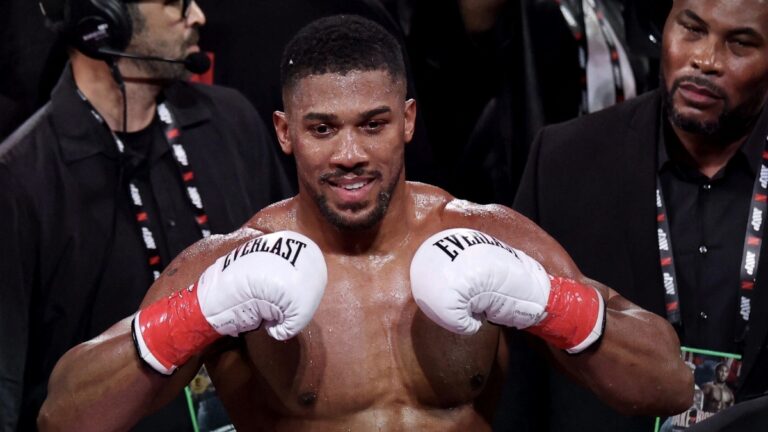 anthony joshua s'entraine avec ex star ufc