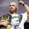 volkanovski physique 38 ans UFC 333 movsar evloev